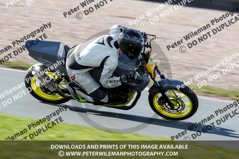 donington no limits trackday;donington park photographs;donington trackday photographs;no limits trackdays;peter wileman photography;trackday digital images;trackday photos